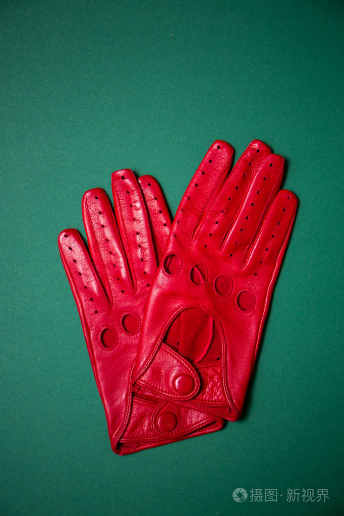 真皮制的漂亮亮手套