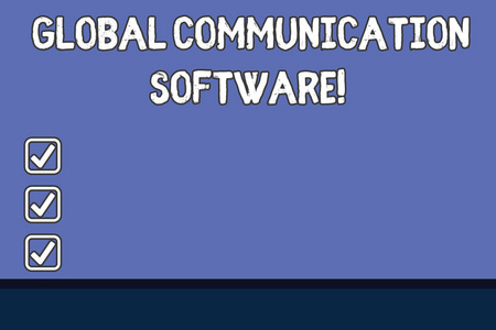 显示全球通信软件的概念手写。商业照片文本在中心轮廓和圆梁的地理颜色矩形上的连接方式
