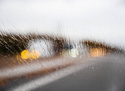 汽车普夫驾驶, 重点是雨滴波克尔前车