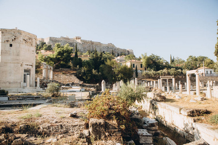 古建筑在希腊雅典建造了中世纪的柱式废墟