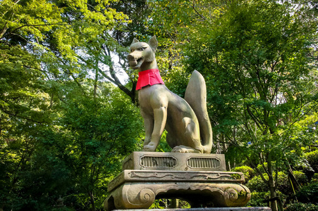 日本京都福希米伊纳里神社狐狸雕像