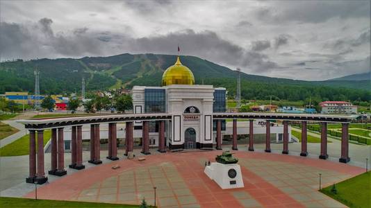 Yuzhno Sakhalinsk市胜利广场寺庙建筑群