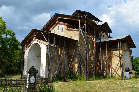 阿布哈兹莱赫尼村的古寺庙
