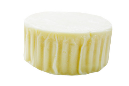 白色背景下分离出的Rennet奶酪头