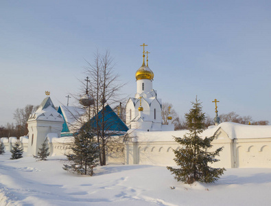 新西伯利亚大主教米哈伊尔教堂。 俄罗斯
