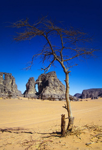 Ajjer National Park, Tadrart, rock towers and sand dunes 