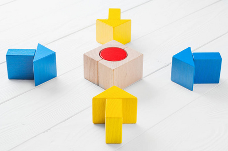 指向物体的箭头. 目标的概念实施计划的成功. 目标和目标的象征.照片