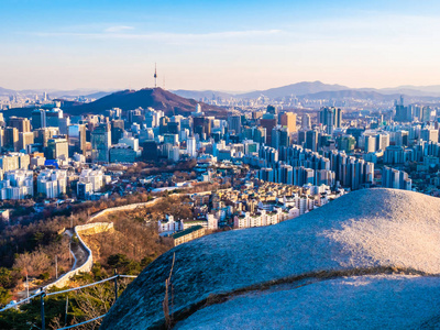 韩国首尔市美丽的建筑建筑城市景观和塔楼