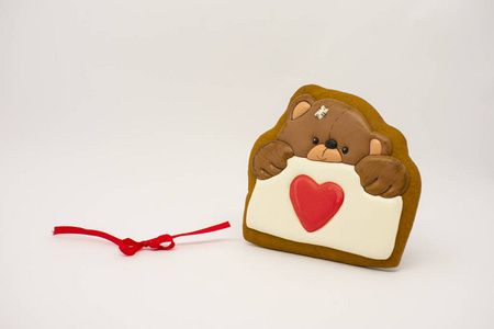 s Day. Original gingerbread, a bear with a heart.