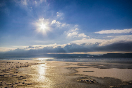 太阳光线阳光灿烂的日子图片