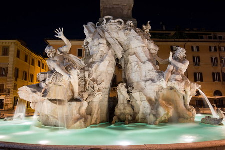 夜景，纳沃纳广场，罗马。意大利