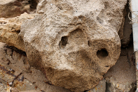 石头质地固体物质结构的性质及其部分的位置。