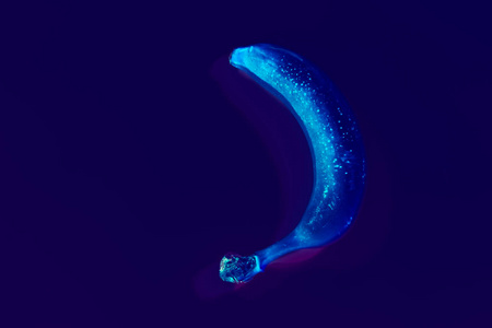 概念霓虹灯艺术充满活力的辉光香蕉紫色