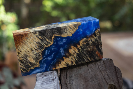 铸造环氧树脂稳定伯伦木真正的抽象艺术绿色背景纹理手工制作的首饰