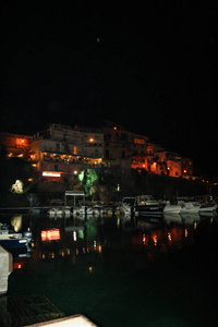 意大利夜巴西利卡塔的小港口图片