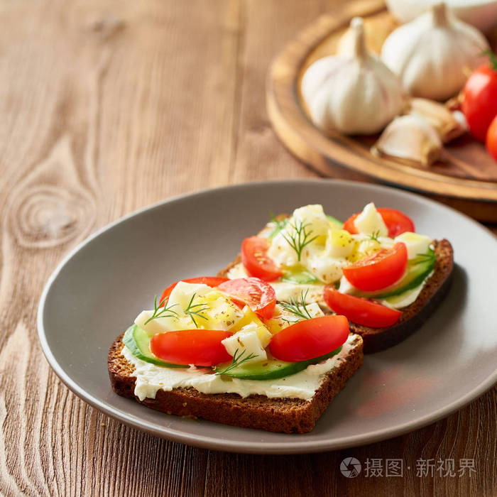 斯莫雷布罗德-传统丹麦三明治.