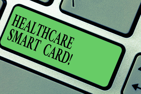 手写文本保健智能卡. 概念意味着具有病人基础知识的卡片是健康记录键盘键意图创建计算机消息按键盘的想法