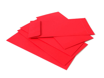 白色背景上隔离的红包或红包。 中国新年或农历新年概念。
