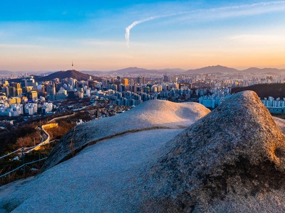 韩国首尔市美丽的建筑与建筑城市景观