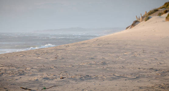 葡萄牙田园诗般的细沙海滩