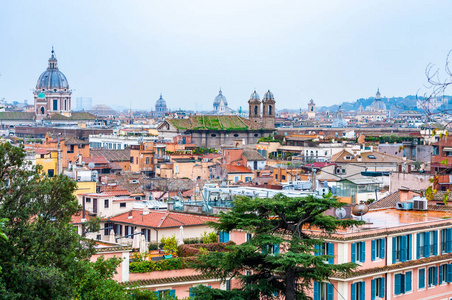 罗马城市景观，城市天际线，从上面看到大量的历史，艺术和建筑