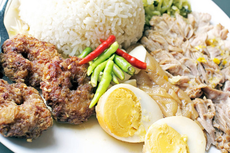 猪肉炖米饭