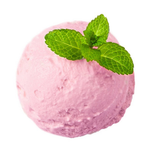 新鲜薄荷叶草莓冰球，白色背景