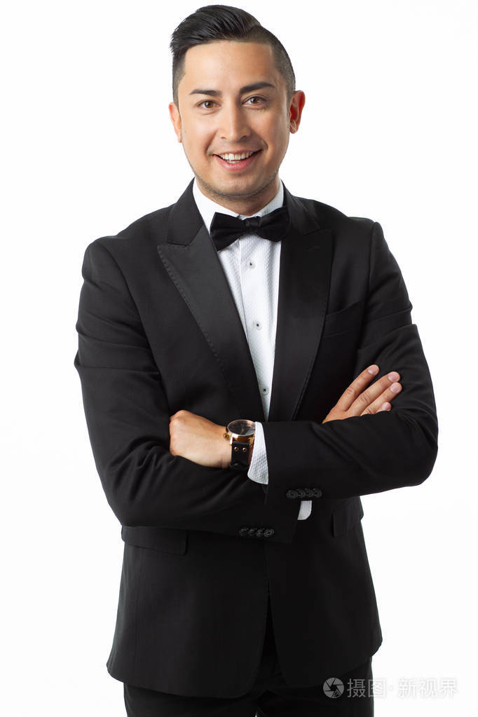 穿白色背景西装的人
