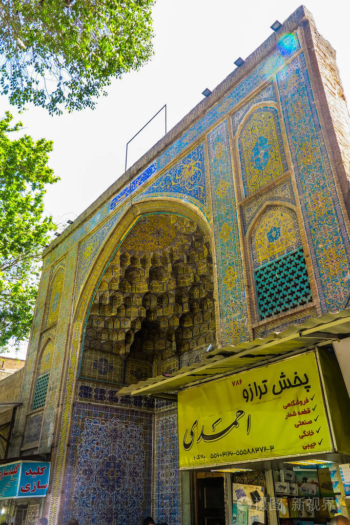 德黑兰大巴扎沙清真寺入口大门侧景点