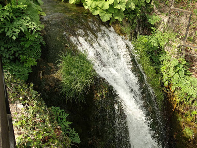 瀑布自然风景图片