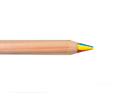 彩色铅笔，用高品质的木头制成，有五彩尖