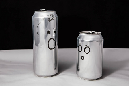 人目瞪口呆图片