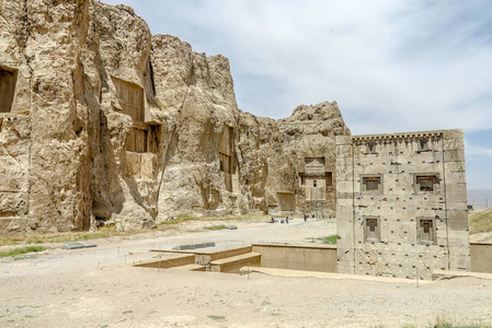 baye Zartosht and Tombs