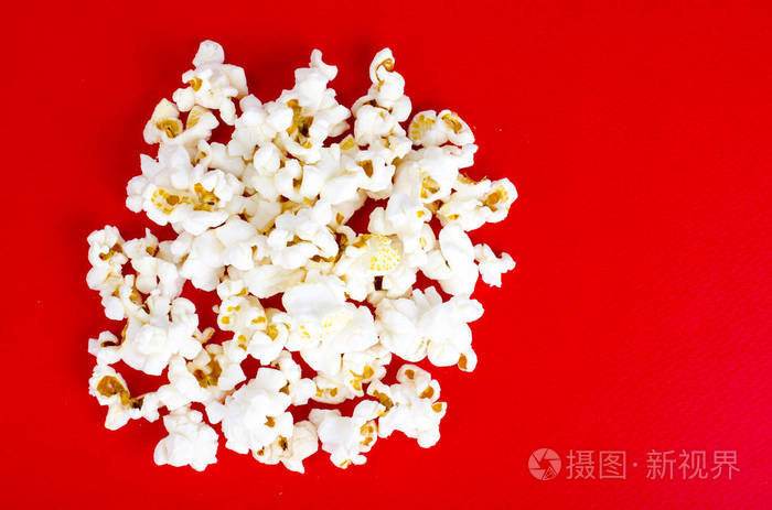 白色和釉面爆米花