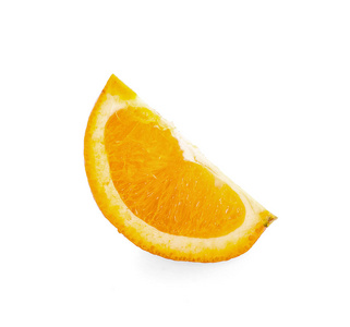 橙色水果片分离在白色与背景与裁剪路径。