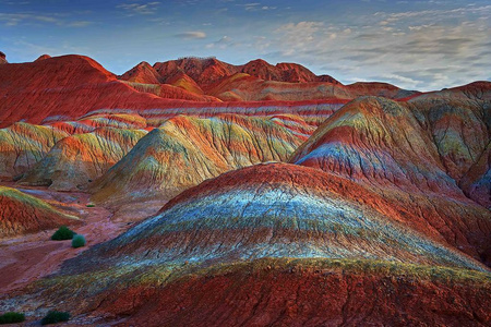 甘肃省张掖丹霞地貌地质公园彩色岩层景观2012年9月22日照片