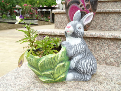 兔子花盆花园装饰