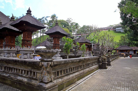 位于印度尼西亚ubud巴厘岛附近的圣水寺