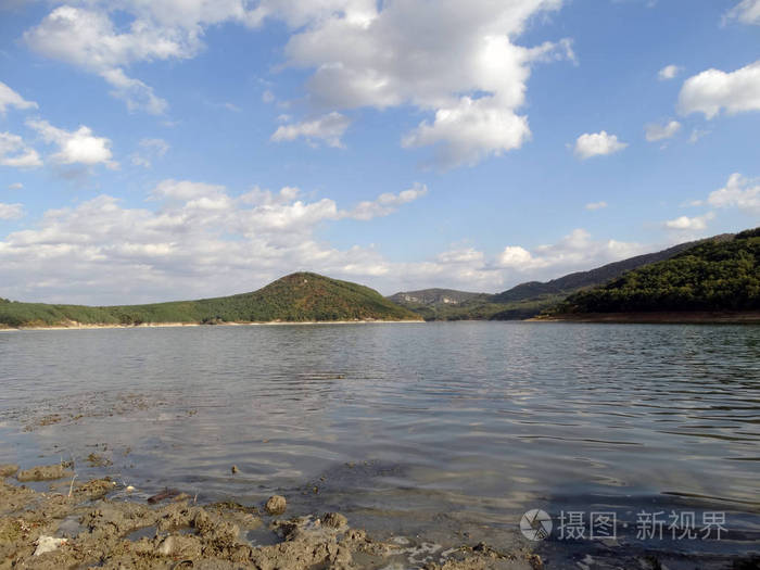 茨内沃水库海岸，保加利亚