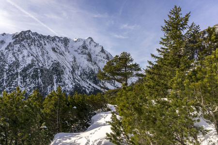 斯拉夫科夫斯基冬季高峰。 塔特拉山。 斯洛伐克。