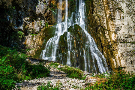 盖加瀑布。 阿布哈兹最著名和最大的瀑布。