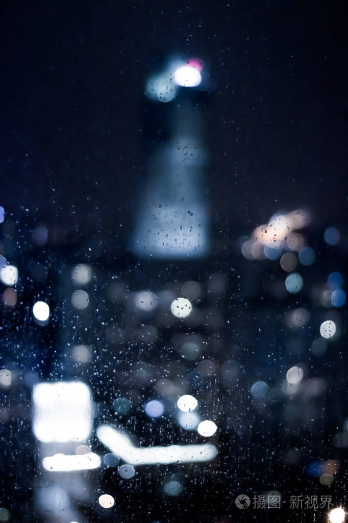 模糊的都市区-夜间生活,抽象的背景和现代暗色调的概念.