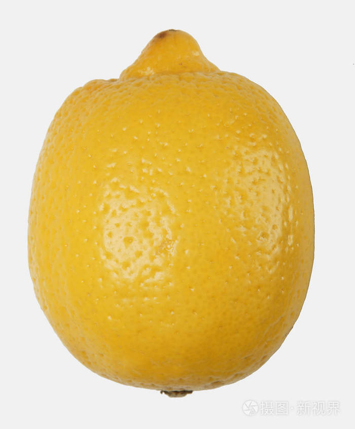 整个柠檬分离在白色背景上