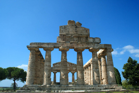 雅典娜的神庙，被称为塞雷斯的神庙