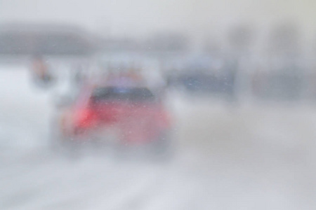 冬天的乘用车雪暴雪冰冰路