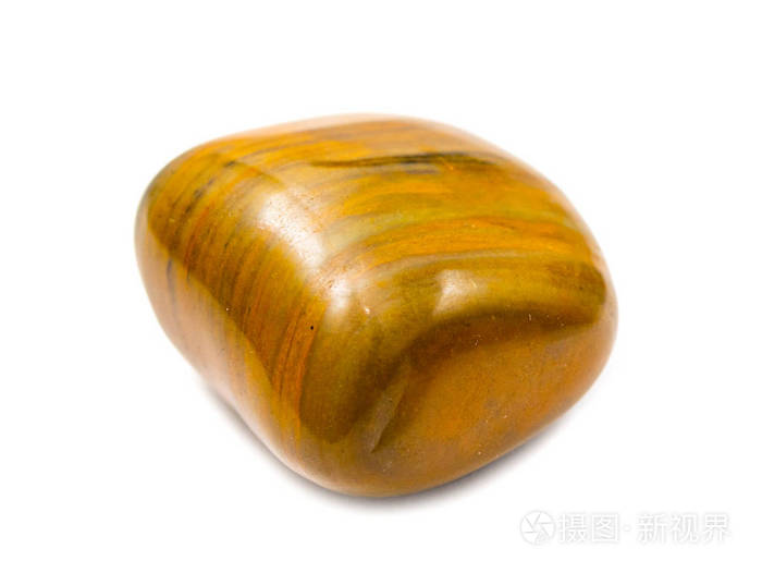 白色背景上的多色光滑石头