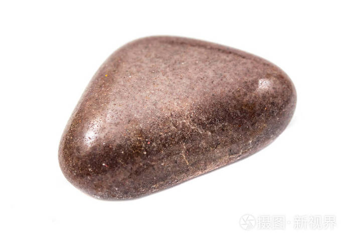 白色背景上的多色光滑石头