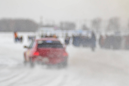 冬天的乘用车雪暴雪冰冰路