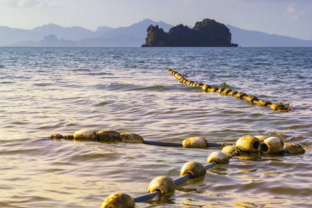 漂浮物背景图片