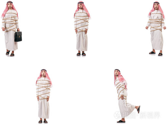 用绳子绑起来的阿拉伯人
